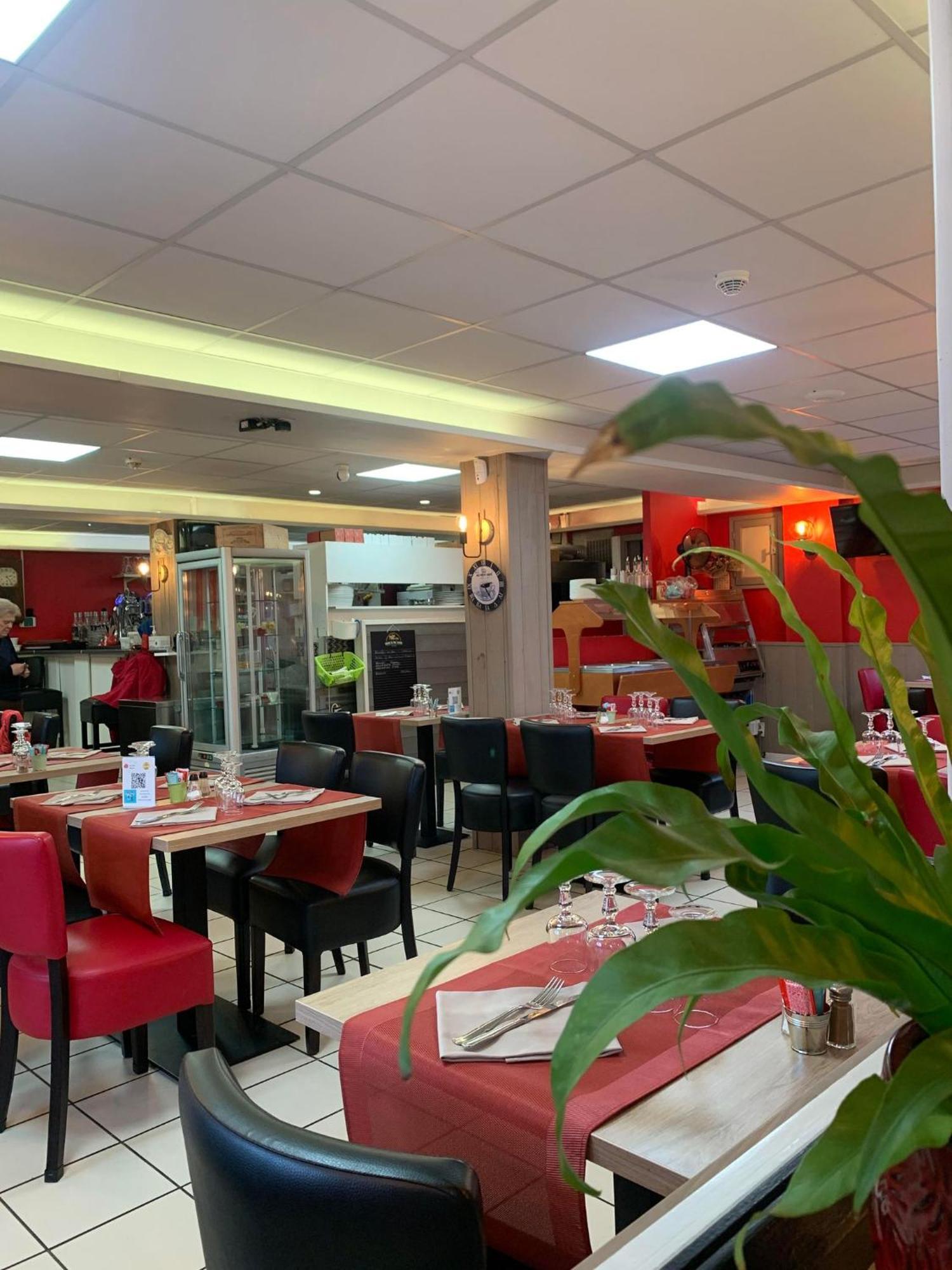 Au Petit Bonheur Hotel La Tranche-sur-Mer Bagian luar foto