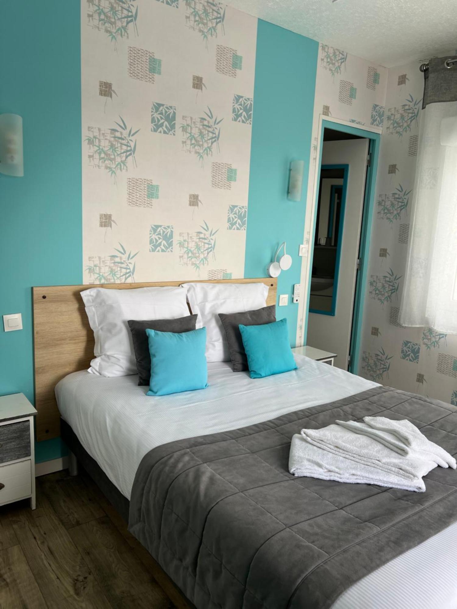 Au Petit Bonheur Hotel La Tranche-sur-Mer Bagian luar foto