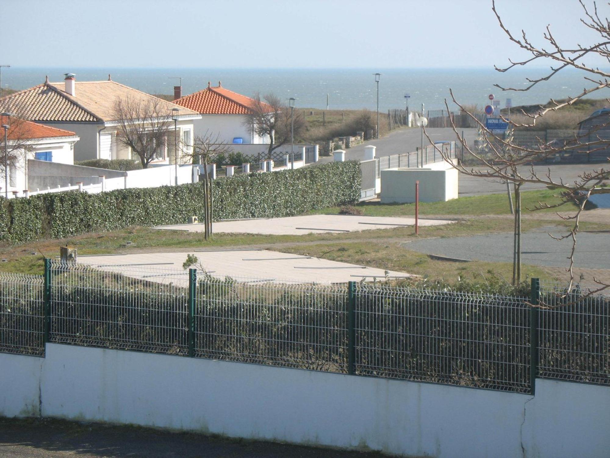 Au Petit Bonheur Hotel La Tranche-sur-Mer Bagian luar foto